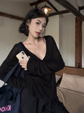 White Thin V-Neck Long-Sleeved T-Shirt Women's Summer Loose Sunscreen Shirt Casual Languid Windshield Top