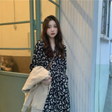 Gentle Wind And Rags V-Neck Dress Women's Spring And Summer 2026 New Long-Term Over-Knee High-Waist Temperament Long-Sleeved A-Word Skirt