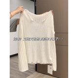 French Languid Feeling Pure Long-Sleeved Woman 2025 Spring V-Neck Summer Sunscreen Shirt Wooden Ear T-Shirt