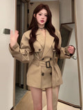 Small Hakqi Wind Coat Woman 2026 Autumn New High-End Atmospheric British Wind Waist Short Coat